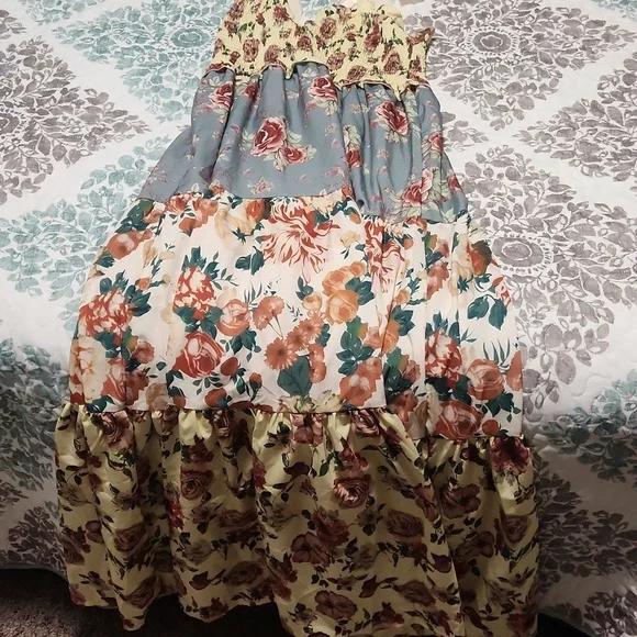 Floral Patchwork Maxi Dress - Picture 4 of 5